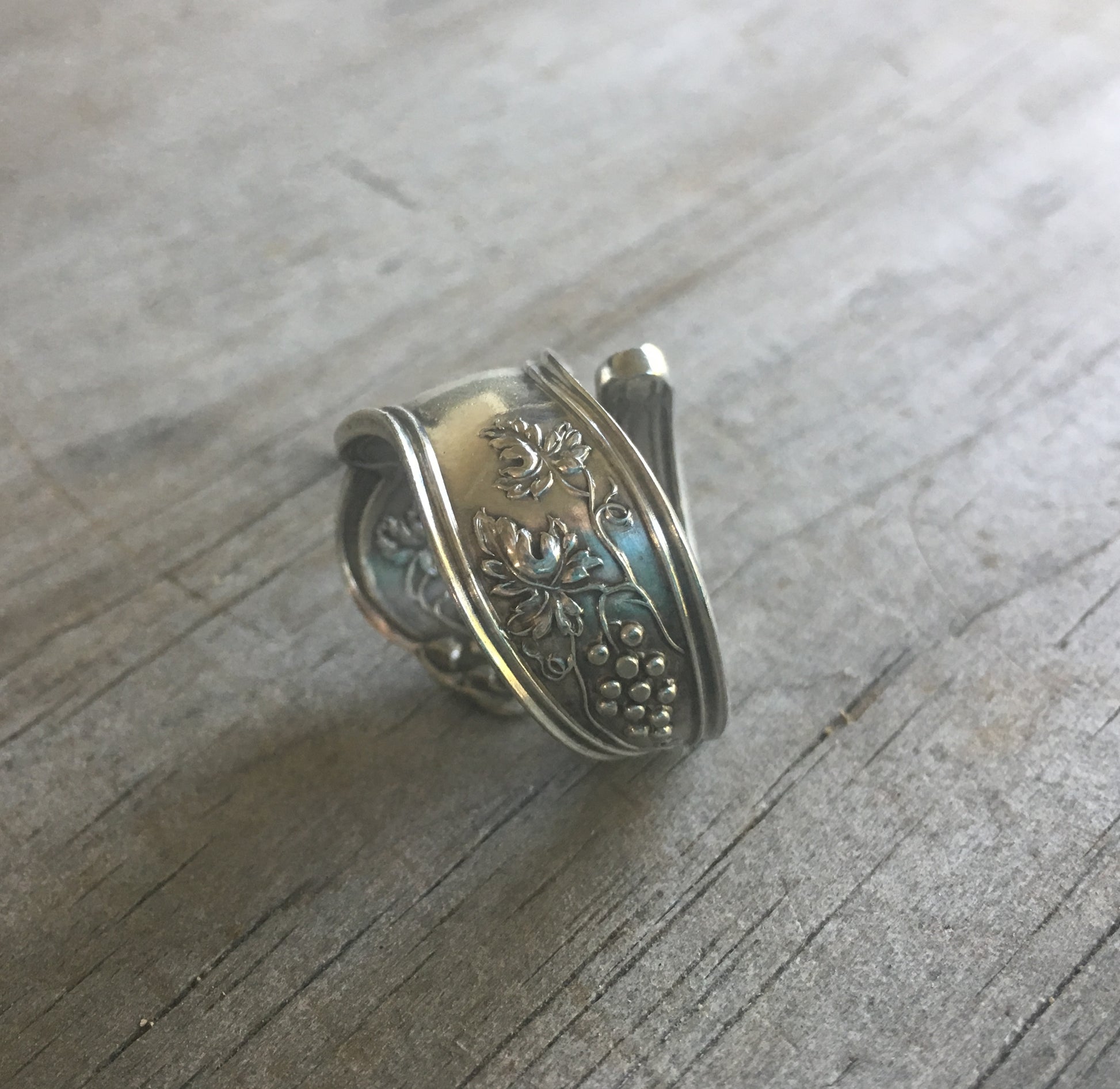 Coil Wrap Spoon Ring Oneida Grape Vineyard Size 7.5