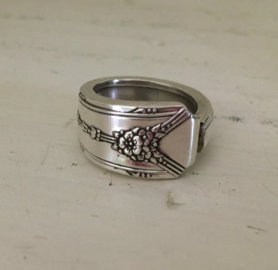 Milady Spoon Ring Size 9