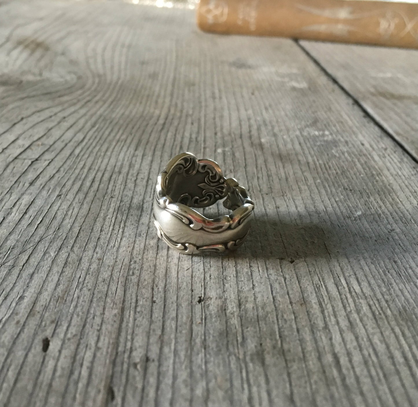 Spoon Ring Modern Baroque Size 8 Oneida 3912 Side View