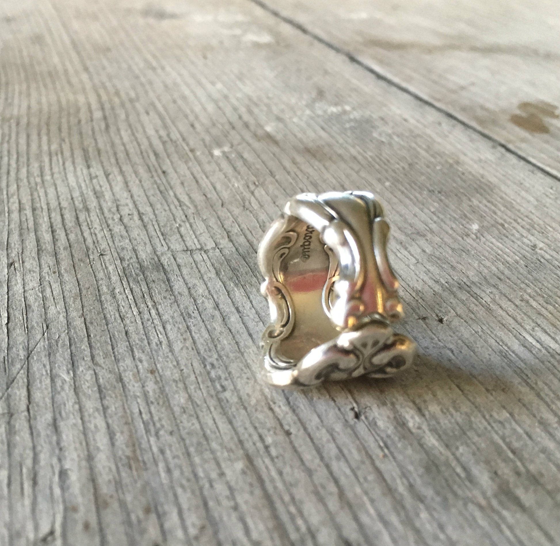 Spoon Ring Modern Baroque Size 8 Oneida 3912 Vertical View