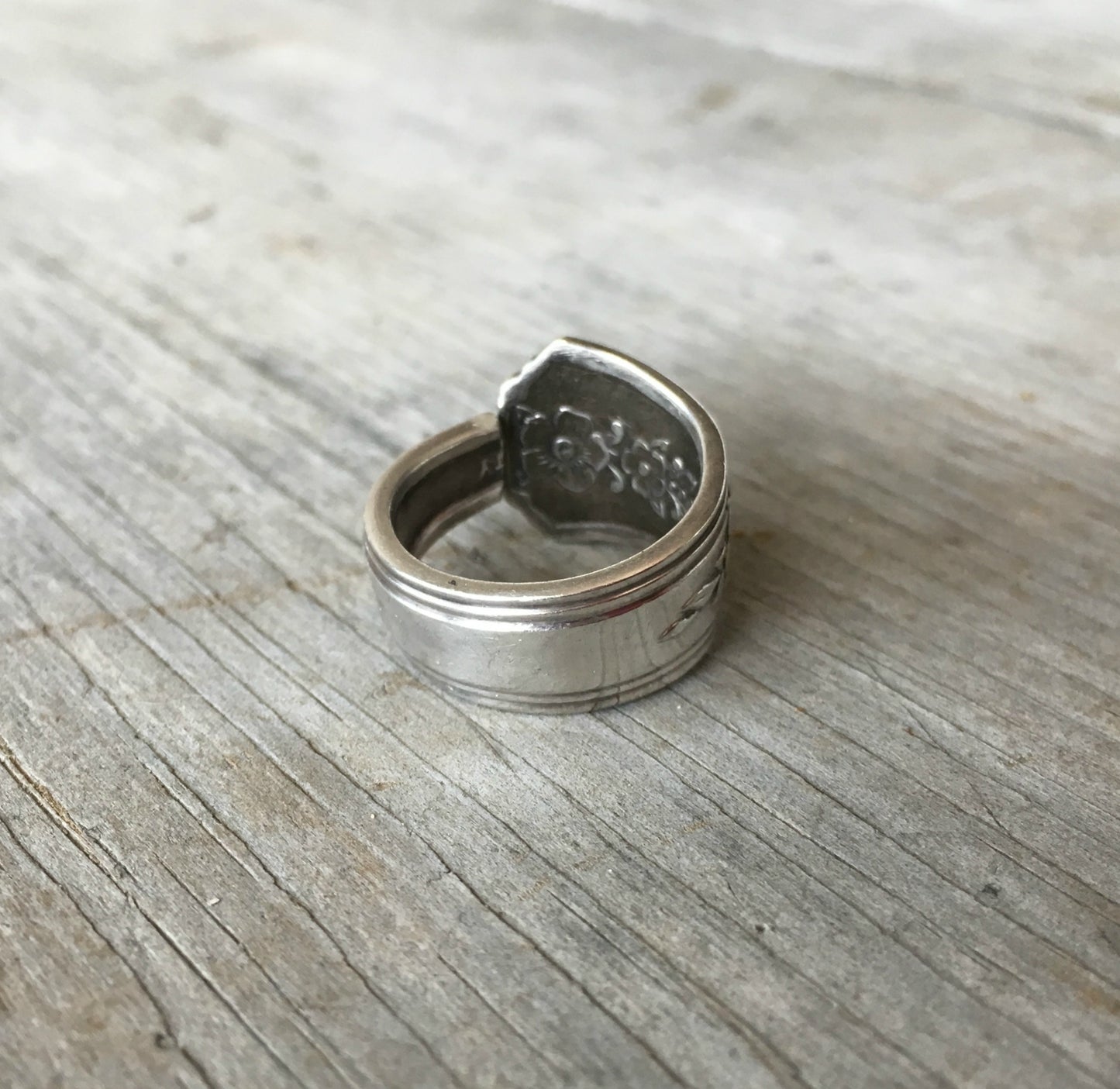 Tudor Plate Fortune pattern spoon ring - Spoon Ring - handcrafted from upcycled vintage silverware - Laughing Frog Studio