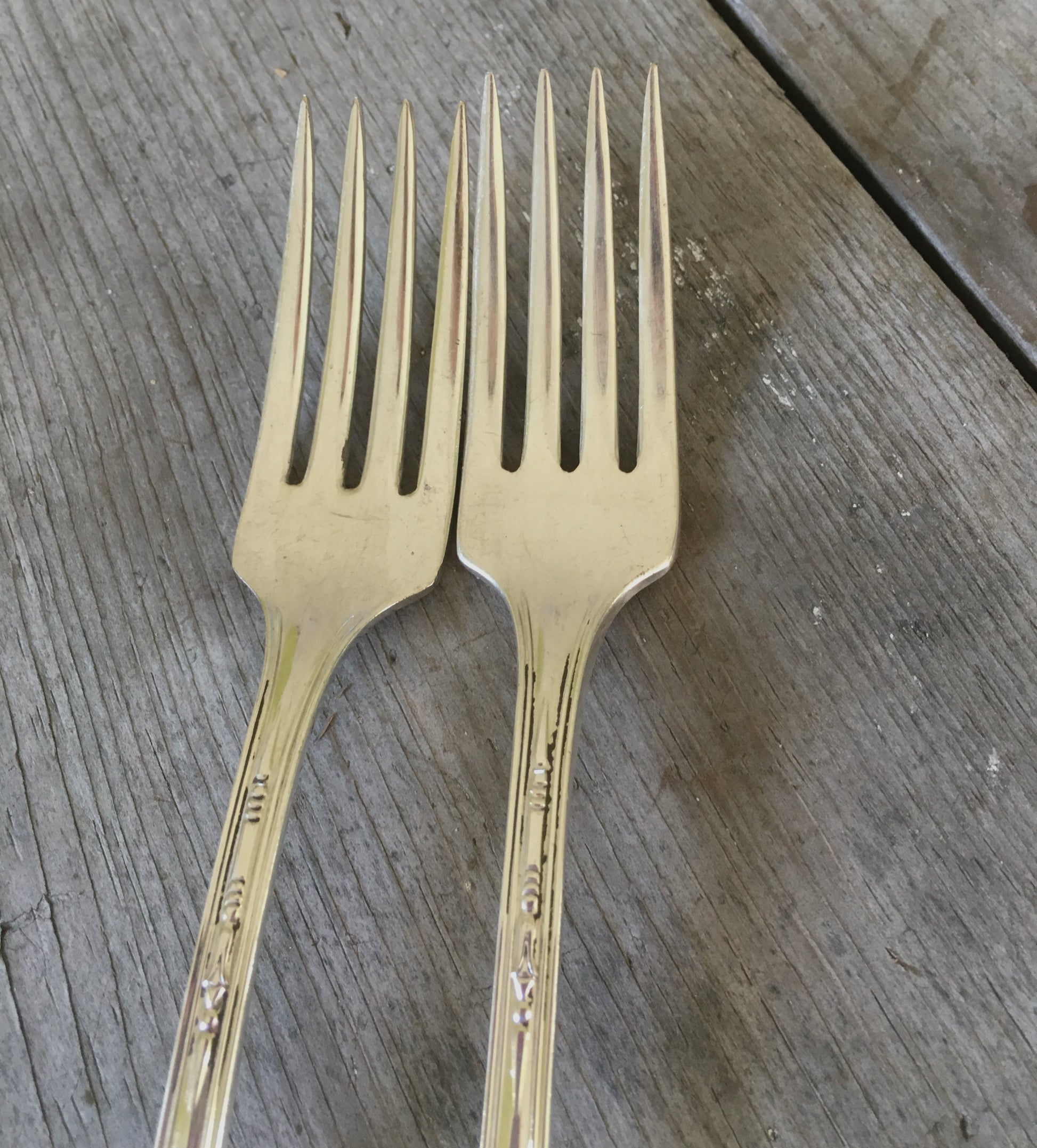 William A. Rogers Meadowbrook/Heather Silverplate Forks from 1936