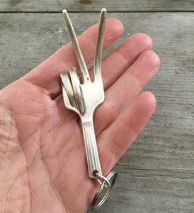 upcycled fork keychain symbol peace