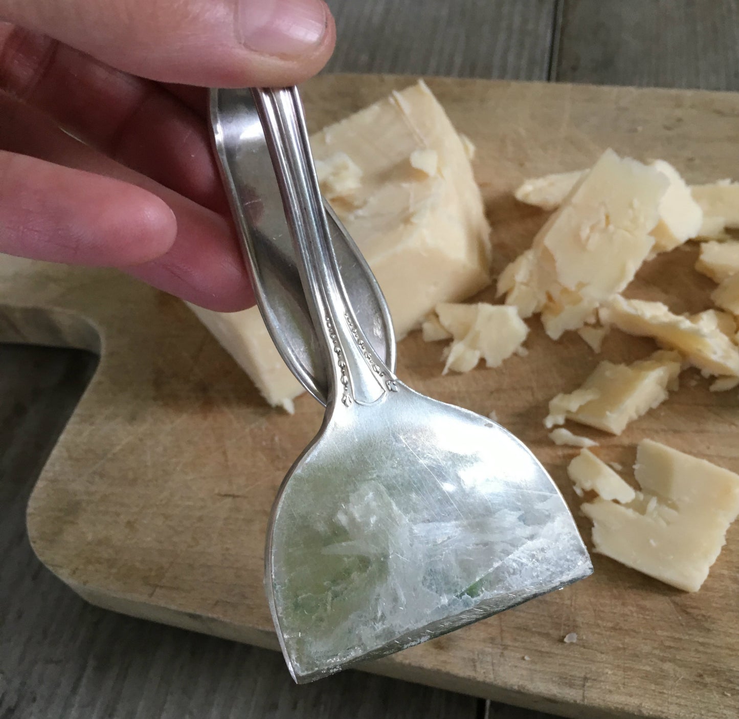 Back side of Spoon CHeese Knife from Vintage Silverplate Pattern Sheraton by community Plate